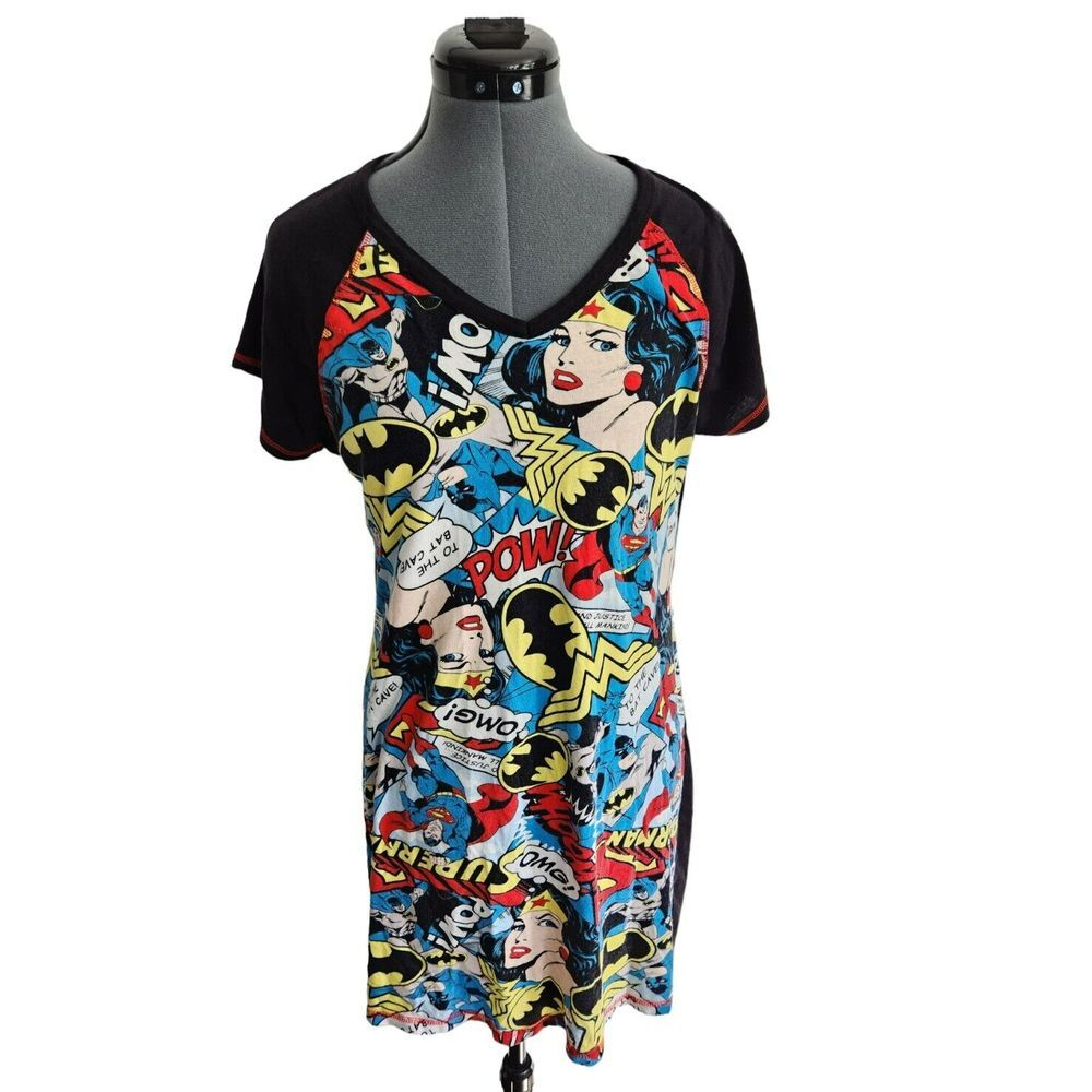 DC Comics Originals V Neck Short‎ Sleeve Long T-Shirt  / Night Shirt Size S